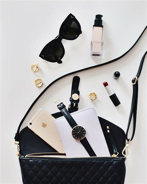 bag, watch, sunglasses, table, mobile, phone, iphone, gadget, accessories, lipstick | Pxfuel