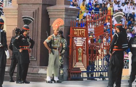 Wagah Border Ceremony: History & Tradition at India-Pakistan Border