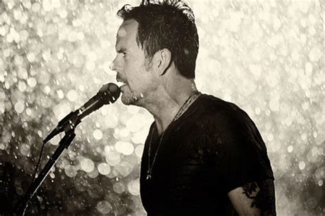 Gary Allan, ‘Every Storm (Runs Out of Rain)’ Video