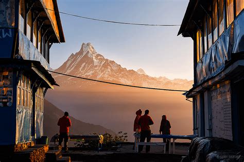 Early morning view of Mt. Fishtail(Nepal) from Annapurna Base Camp Trek ...