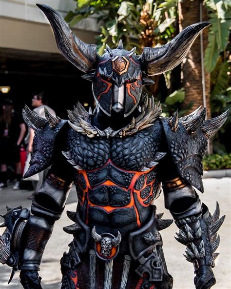 Pin by Kemp Out on cosplay | Monster hunter cosplay, Monster hunter ...