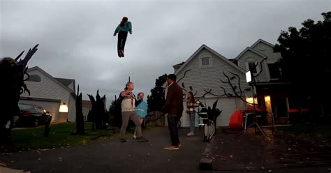 Plainfield couple's 'Stranger Things' Halloween display to be open on ...