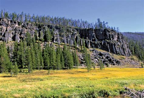 Yellowstone National Park | Facts & History | Britannica
