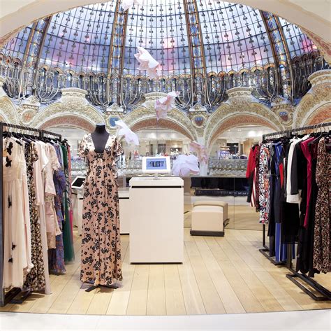 Panoply X Galeries Lafayette : louez des vêtements de créateurs ...