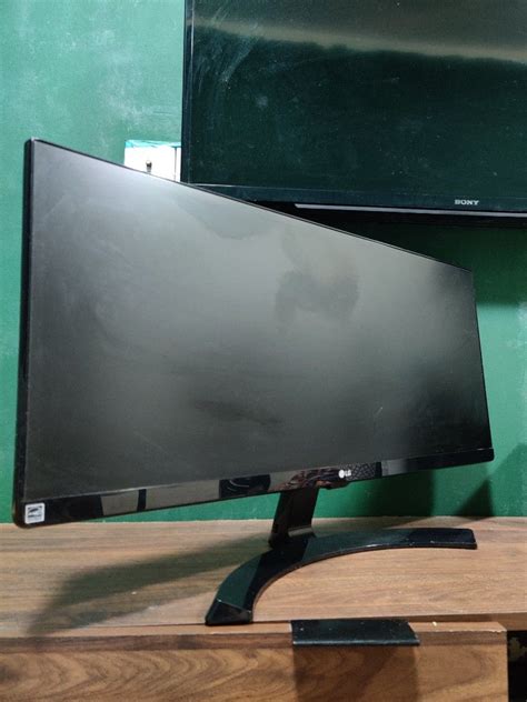 LG Ultrawide Monitor 29 Inch, Computers & Tech, Desktops on Carousell