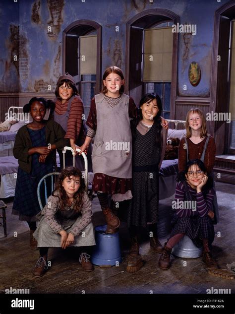 Alicia morton annie 1999 hi-res stock photography and images - Alamy