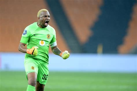 Exemplary Itumeleng Khune to play 'huge huge' role at Kaizer Chiefs ...