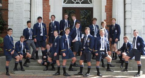 New Zealand High Schoolers – Telegraph