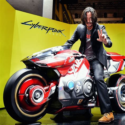 Keanu reeves on the cyberpunk 2077 bike : r/MotorcyclePorn