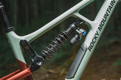 Bike Review | Rocky Mountain Slayer | Freehub Magazine