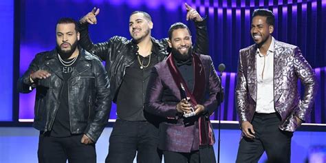 Is Aventura Back Together? Group Performs at Latin Billboard | POPSUGAR Latina