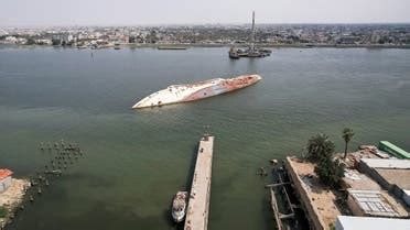 Saddam’s rusting yacht serves as picnic spot for Iraqi fishermen