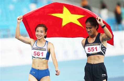 Siêu nhân đường chạy Nguyễn Thị Oanh tại SEA Games 32 và việc theo đuổi học vấn