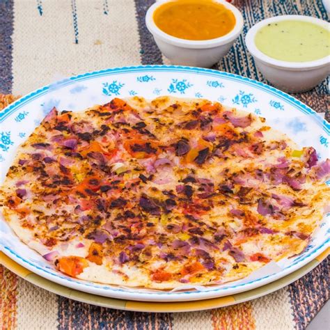 ONION UTTAPAM – Desi Baniye