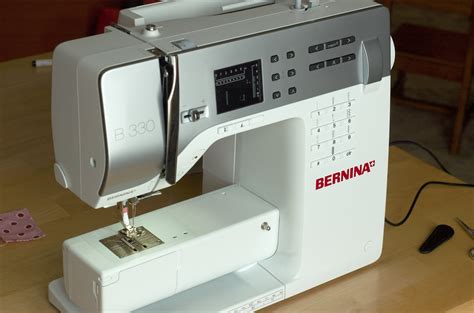 The Bernina 330, My New Machine - Sewing Novice