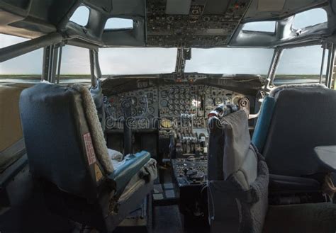 Cockpit of a jumbo jet stock image. Image of instrumentation - 34814557