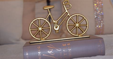Brass-colored Bike Table Decor · Free Stock Photo
