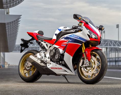 Racing Cafè: Honda CBR 1000 RR SP 2014