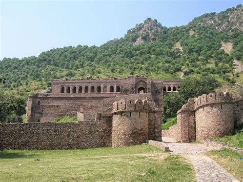 12 Things to Know About Bhangarh Fort Story - The Most Haunted Place in India