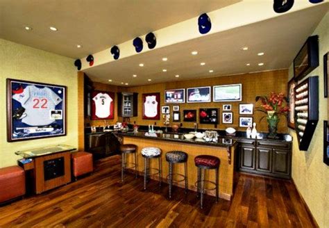 Sweet sports memorabilia | Bars for home, Home bar designs, Basement sports bar