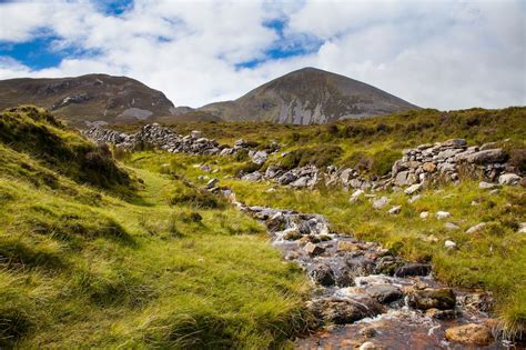 Guide to Hiking Croagh Patrick Pilgrimage in County Mayo, Ireland