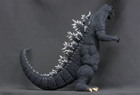 X-Plus May 2013 Update: Painted Godzilla 2004 Figure | Merchandise | News