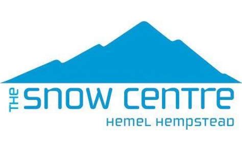 Party tonight at The Snow Centre, Hemel Hempstead with Tenacious Ski in The Lodge bar ...