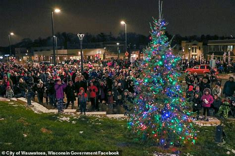 Snowflakes! Woke Wisconsin council sparks outrage after instructing staff to avoid red and green ...