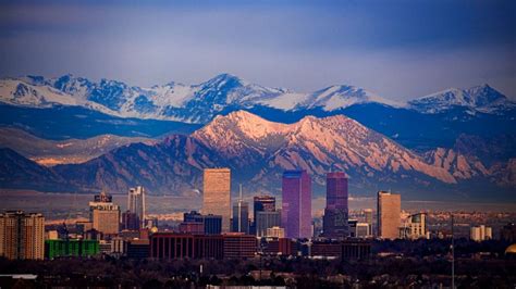 Denver still waiting for 1st snow of season, breaking record - ABC News