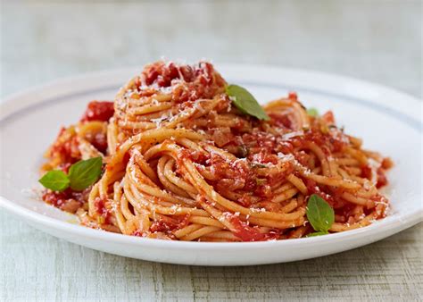 Classic Tomato Spaghetti - Meatless Monday