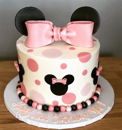 Minnie Mouse Cake Design Ideas - Cindy Bou Bruidstaart