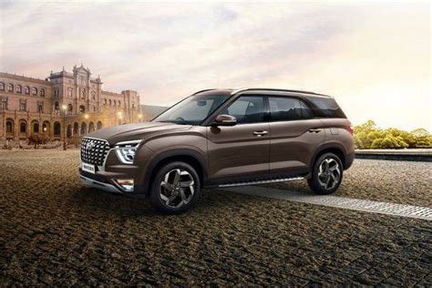 Hyundai Alcazar Price, Images, Review & Colours