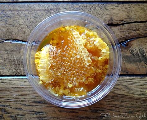 5 Fabulous Reasons To Use Raw Honey | Fabulous Farm Girl