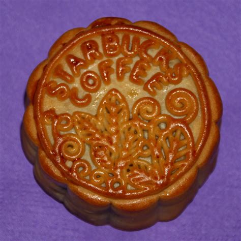 Starbucks mooncake | Mooncake Mania Mooncakes are to the Chi… | Flickr