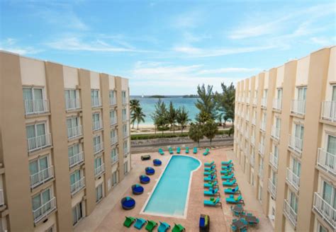 Courtyard By Marriott Nassau Downtown/Junkanoo Beach | Caradonna Adventures