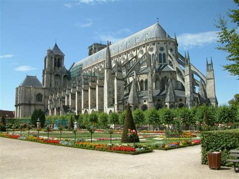 Bourges Cathedral Historical Facts and Pictures | The History Hub