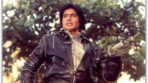 Amitabh Bachchan celebrates 52 years of signing first film 'Saat ...