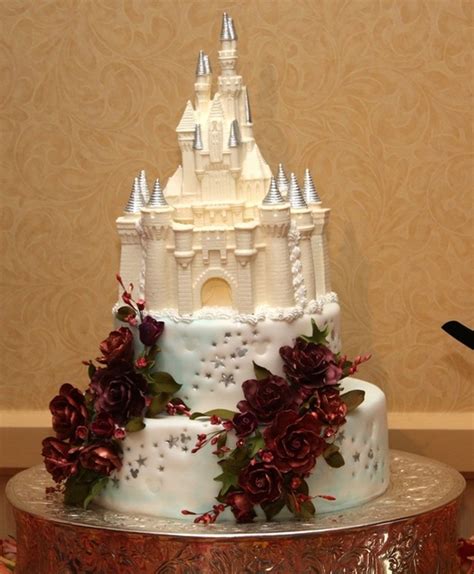 5 Enchantingly Amazing Disney Wedding Cakes Themes