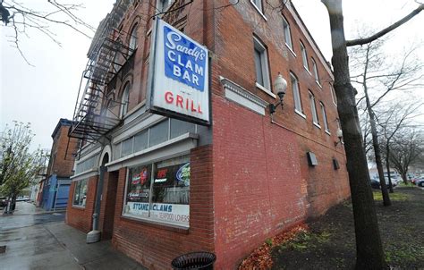 IRS seizes Sandy's Clam Bar building | Local | poststar.com