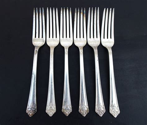 1847 Rogers Bros HER MAJESTY Pattern 6 Dinner Forks