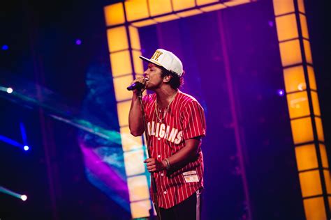 Bruno Mars – 24K MAGIC TOUR (1) – Music Connection Magazine