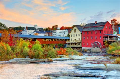 This Weekend Itinerary For Charming Littleton In New Hampshire | New ...