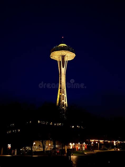 Space Needle Seattle At Night Editorial Photo - Image of tower, states ...