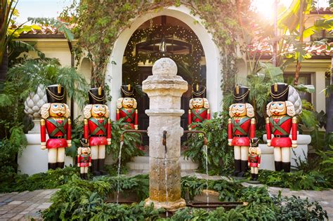 You'll Never Believe What Kris Jenner's Favorite Christmas Decoration | Architectural Digest