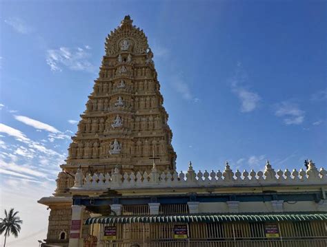 Chamundeshwari Temple Mysore, Timings, History, Importance