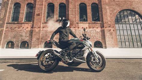 Zero Motorcycles SR/F News and Reviews | RideApart.com