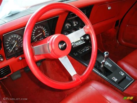 Red Interior 1979 Chevrolet Corvette Coupe Photo #69644350 | GTCarLot.com