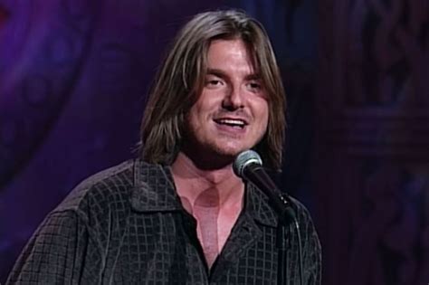 21 of the Best Mitch Hedberg Jokes [WATCH]