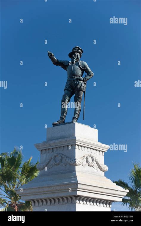 Juan ponce de leon statue hi-res stock photography and images - Alamy