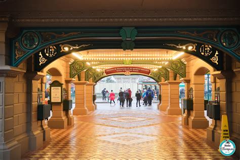 Disneyland Paris Railroad : Main Street Station - Hello Disneyland